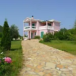 Pantheon & Danae Luxury * Sivota