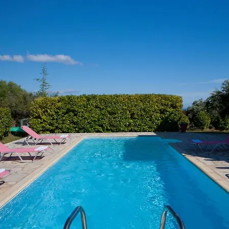 Pantheon & Danae Luxury * Sivota