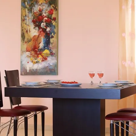 Pantheon & Danae Luxury