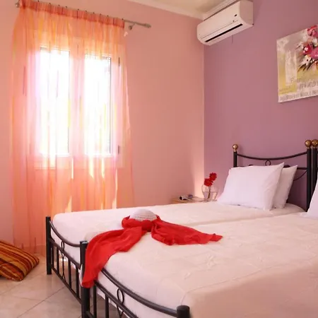 Pantheon & Danae Luxury