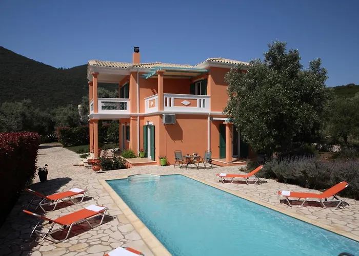 Pantheon & Danae Luxury