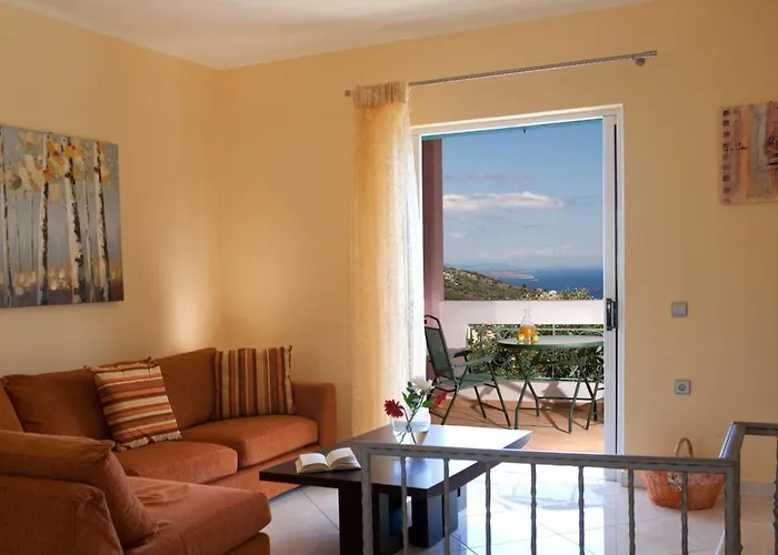 Pantheon & Danae Luxury *