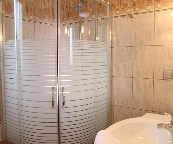 Pantheon & Danae Luxury