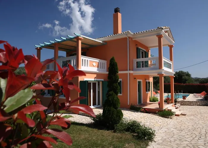 Pantheon & Danae Luxury *