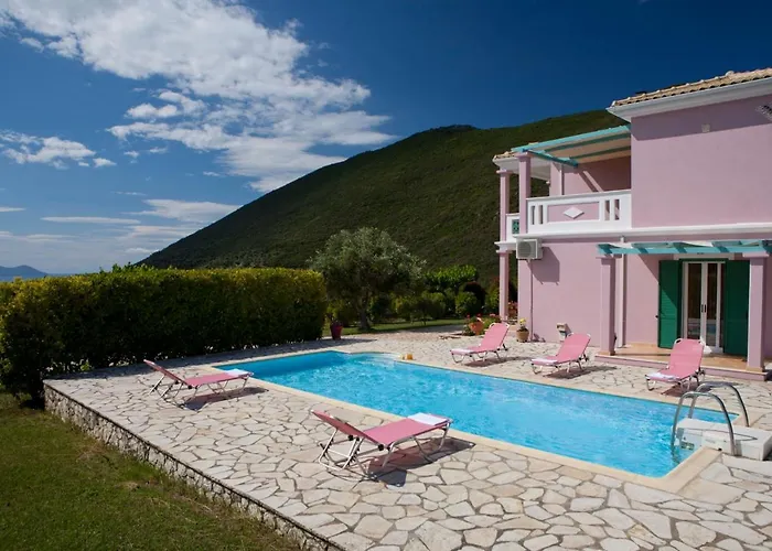 Pantheon & Danae Luxury