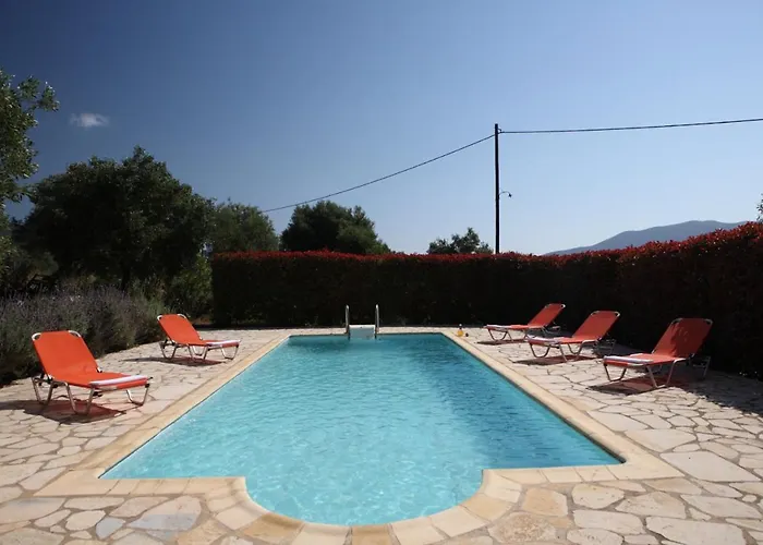 Pantheon & Danae Luxury