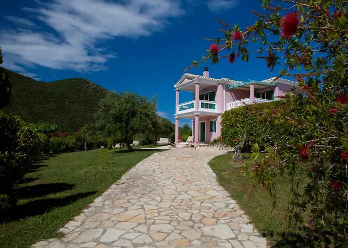 Villa Pantheon & Danae Luxury Sivota